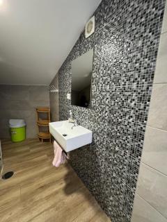 House in the Heart of Funchal with big balcony - 5