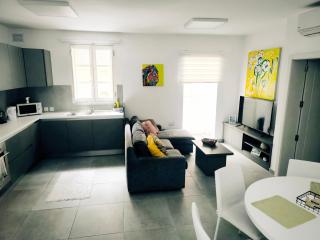 Тhree bedroom house "TEA" -with garage close to the sea -SLIEMA - 0