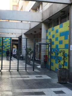 Céntrico Depto pasos U de chile Piscina Wifi - 1