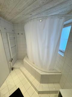 Oberalm Apartment Gemütliche 2 Zimmer Wohnung - 4