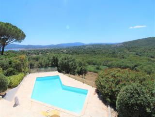 GRICARD Villa T5 avec piscine vue panoramique sur les collines de Grimaud et aperçu mer - Grimaud - 0