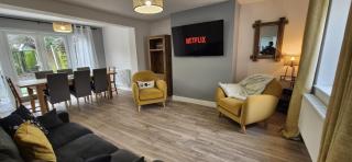 Honeysuckle House 4 Bed Countryside Stay Near Derbyshire - 9