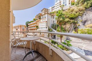 Amazing see view with big balcony near Grimaldi and direct lift to Monaco close to Casino and Larvotto Parking available u - 4