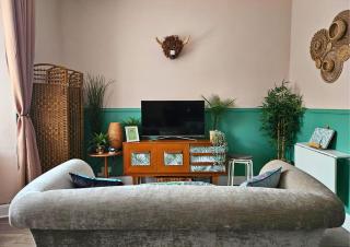 The Ferns - Modern Apartment With Parking & Shared Garden - 8