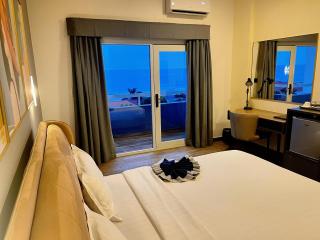 Hotel Midotel Seaview - 0