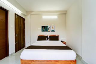 Townhouse Oak Cochin International Airport - 3