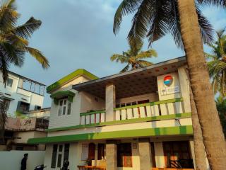 Thekkini Rooms & Dorms - 8