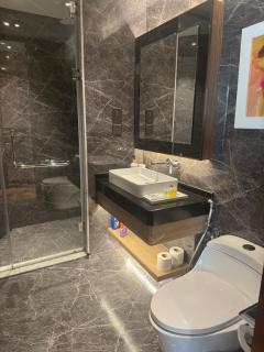 IMPERIAL RESIDENCE by COZY SUITES - 1