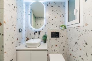 Peacefull Family APT W Sunny Balcony in Kallithea - 4