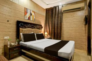 Hotel O by OYO Shere E Punjab - 0