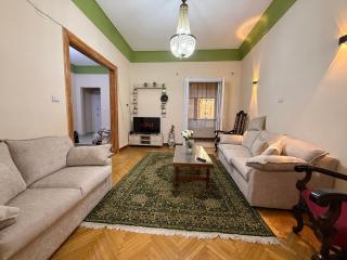 Palace View Royal Home - 5