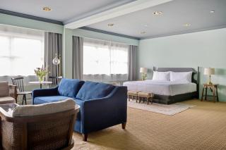 The Harbor Front Inn - 5