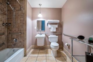 The Harbor Front Inn - 1