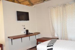 Chobe Sunset Chalets - 7