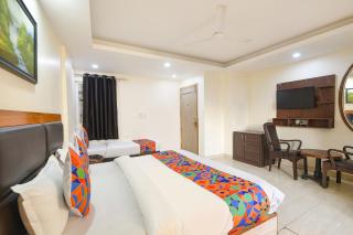 FabHotel Mahal - 1