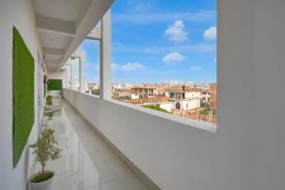 SPOT ON Hotel RR - 4