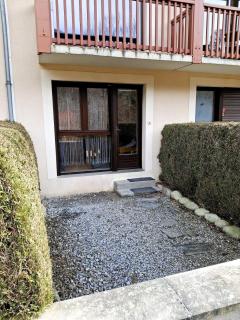 T2 Saint-Lary ski thermes, jardinet, vue montagne, navettes gratuites - 1