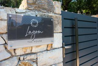 Lagom House by PaxosRetreats - 7