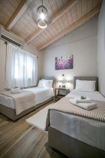 Lagom House by PaxosRetreats - 5