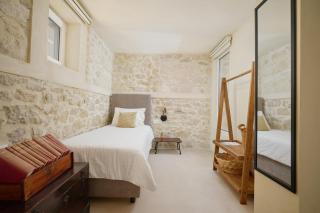 Chic Greek Cave Maisonette with hot tub - 2