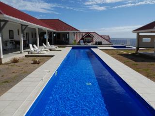 Grande villa avec piscine et jacuzzi, vue mer splendide, proche des plages de Grand Anse et de l'Anse Rodrigue, très calme, sans vis-à-vis - Terre-de-Haut - 9