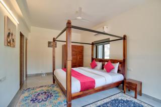 2BHK Apartment by Bluewave Hospitality - 1