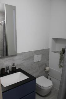 Modernes Studio mit eigenem Bad, Küche & Parkplatz - 2