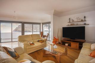 Beachfront Penthouse with Panoramic Ocean-View Terrace VIP Baia - 5