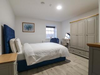 Warwickshire Suite - 4