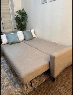 Stylish Glasgow Apartment - 2