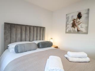 Royal Horses Suite - 1