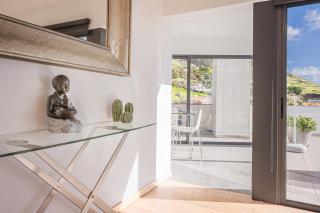 Beachfront Penthouse with Panoramic Ocean-View Terrace VIP Baia - 1