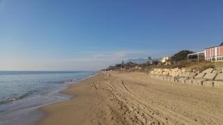 Bright Studio Pool Walk to Beach - Playa Real - Pass the Keys - 3