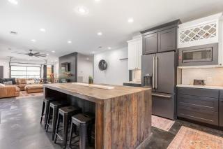 The Southern Oasis - 1