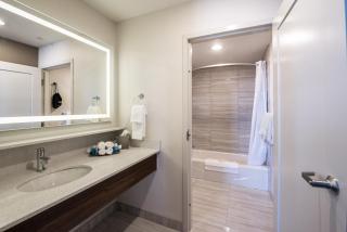 Encore Suites by Service Plus Inns - Grande Prairie - 1