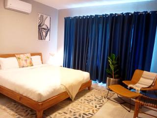 Mills Pad with 2-bedroom - 8