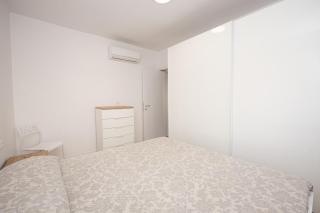 Mia's Place Corner - 2