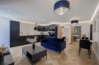 Old Church Apartment 2 - 4