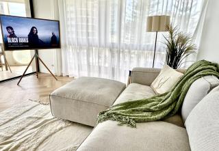 Saltwater Luxe Oceanview Wellness Escape - 8