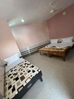 Gaurang Homestay - 2