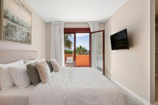 Penthouse with Sea mountain & Golf view - 5