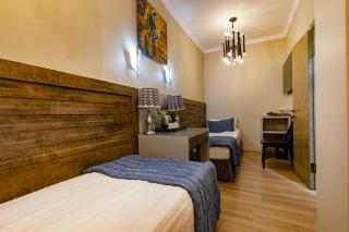 Grand Point Hotel 2 - 4