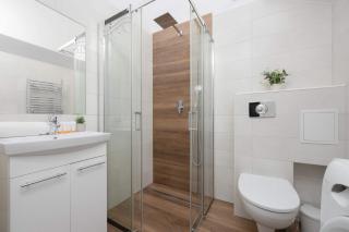 Stylish Wilcza Studio in the Heart of Warsaw by Noclegi Renters - 7