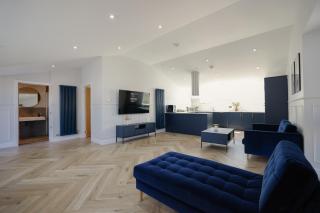 Old Church Apartment No 4 Private Parking - 3