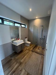 Anam Luxury 3 Bedroom apartment - 8