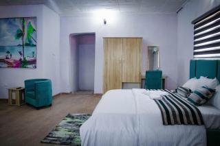 Two-Bedroom Presidential Lux Apt - 6