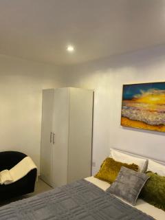 Stylish City studio with a balcony - 5