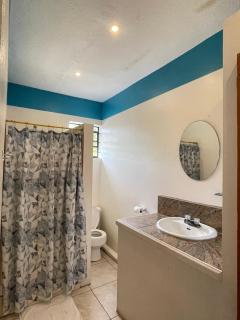 Golden Hideaway Inn - 2