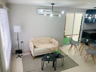 Minimalist air-conditioned rest house - 0