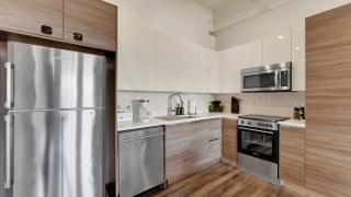 Downtown Loft- Pool -Free Parking -2026 World Cup - 4